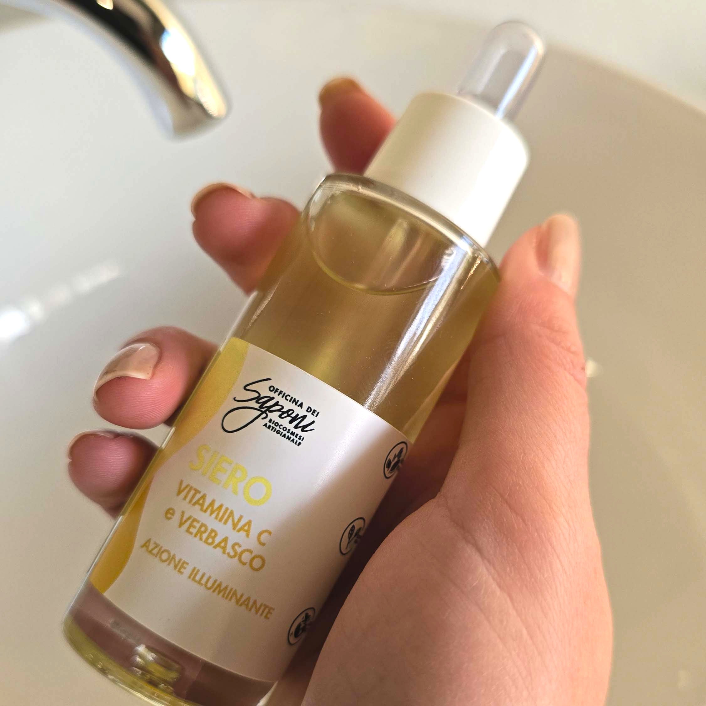 Officina dei Saponi Bifasica Vitamina C Verbasco Siero Viso illuminante